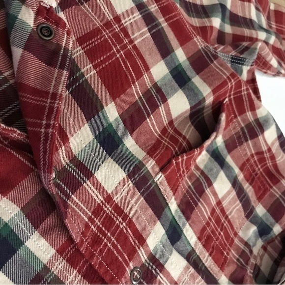Roots Plaid Button Down Shirt Pockets - Picture 5 of 16